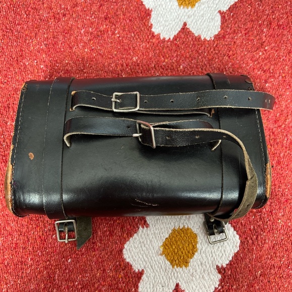 Motorcycle - Picture 3 of 3